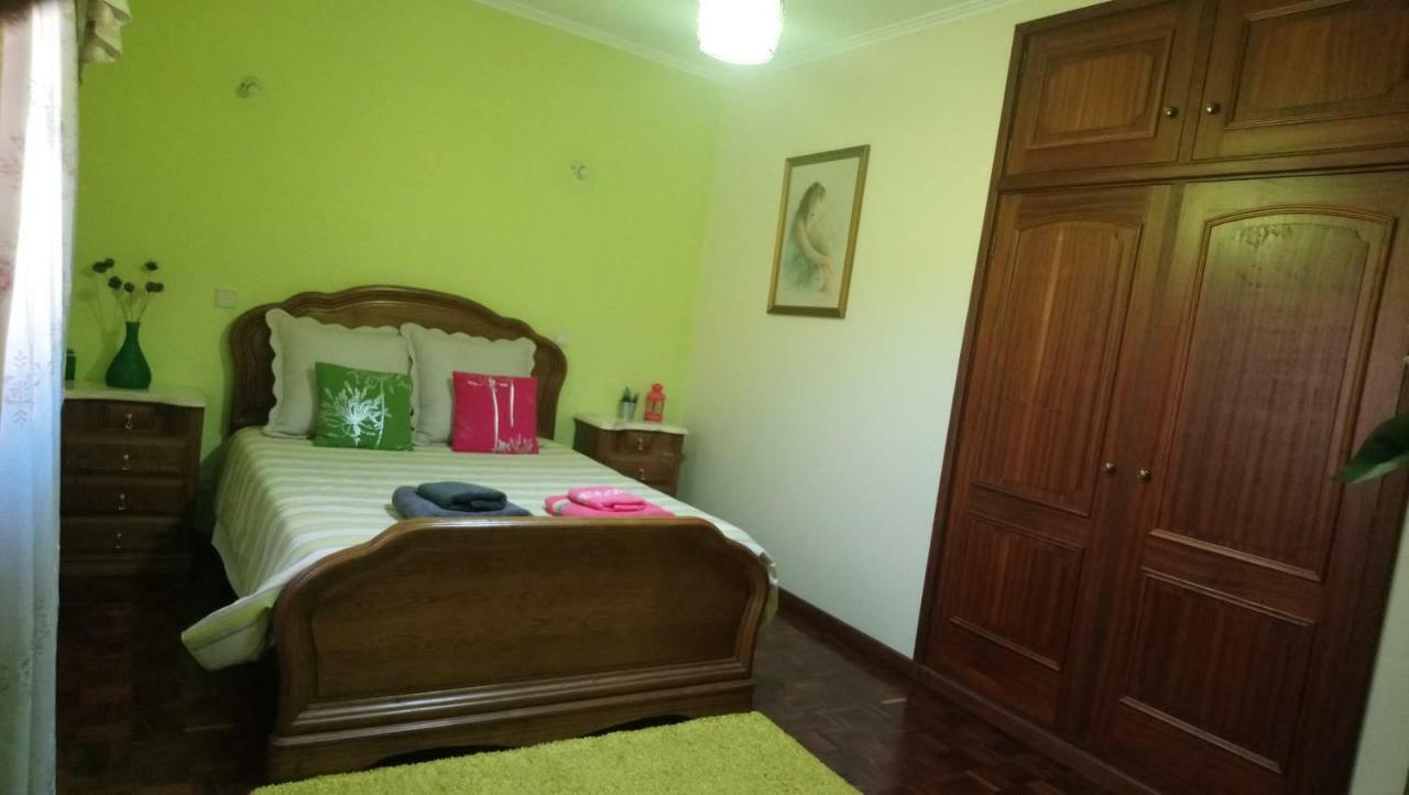 Quarto em Acomodações Particulares à Varanda *